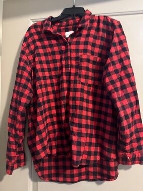 Universal Thread Red and Black Plaid Flannel Shirt